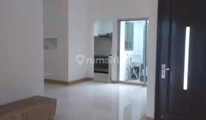 Di jual rumah bagus di Town house ragunan 2