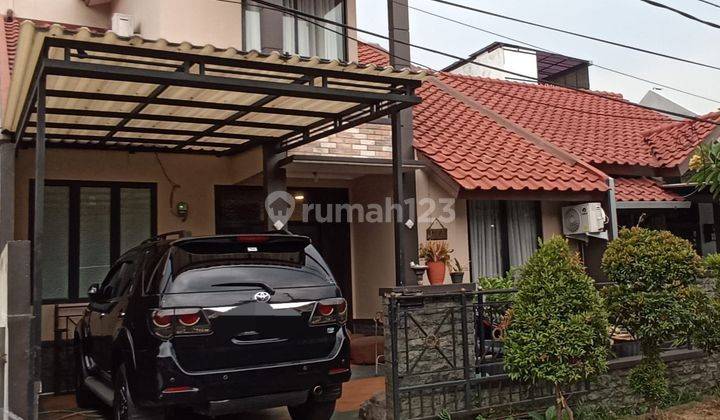 Rumah 2 Lantai SHM Bagus hadap utara 1