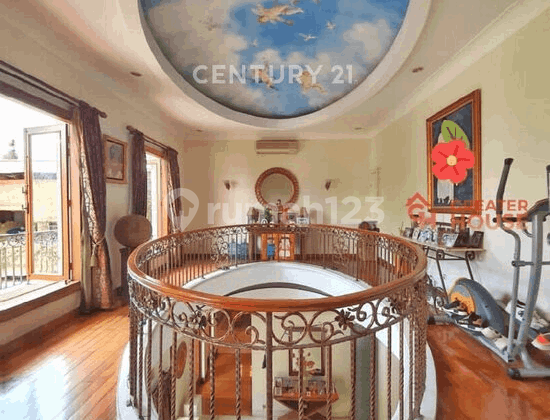 Rumah Mewah 2 Lantai Ada Swimming Pool di Ampera S9304 2