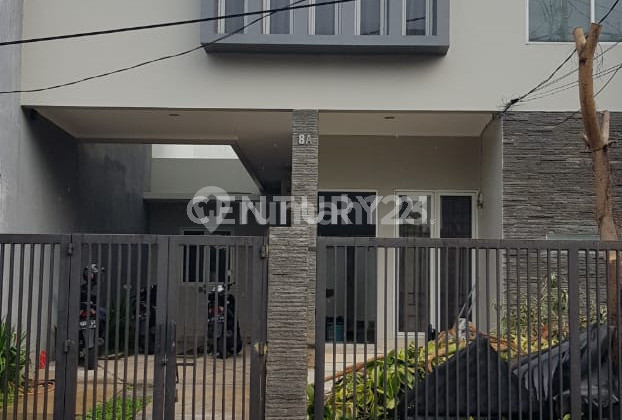 2-Story House Strategic Location in Tebet R1135 2-Story House Strategic Location in Tebet R1135
