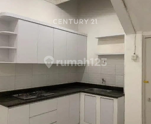 Rumah 3 Lantai Lokasi Satrategis di Sunter Agung S9406 2