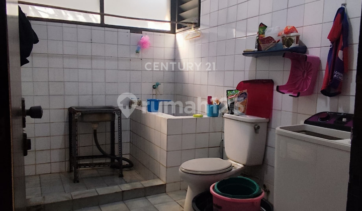 Rumah Tua Hitung Tanah Luas Dan Strategis Di Pulomas Utara S8923 2