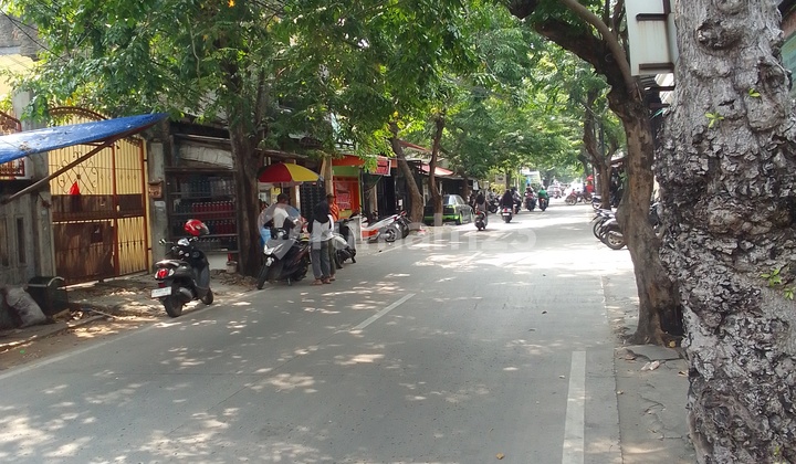 Rumah Bagus untuk Usaha di Jalan Utama Koja S8678 2