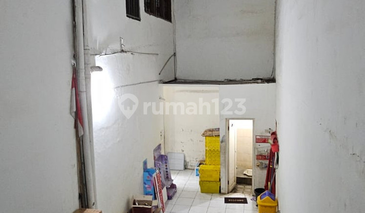 Strategic Location Shop House by the Main Road in Kalimalang R1932 2
