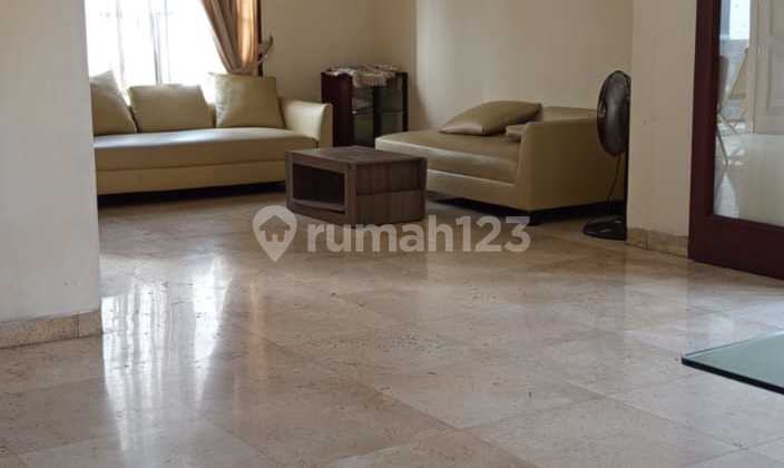 Rumah 2 Lantai Siap Huni Strategis di Cempaka Putih