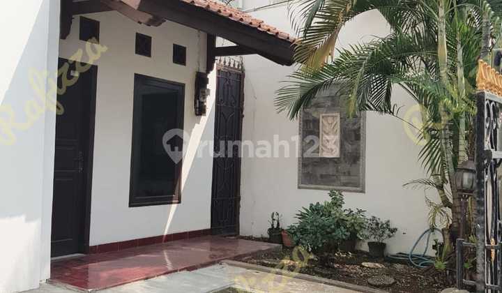 Rumah 2 Lantai Siap Huni Dekat Taman Ecopark Tebet Jakarta Selatan 2