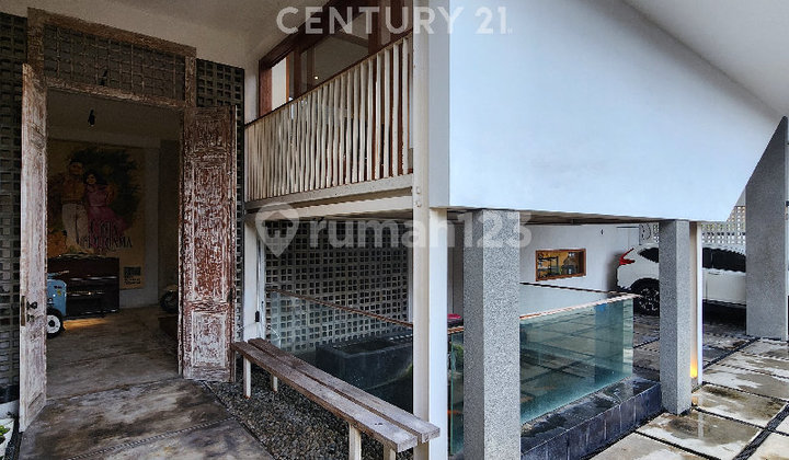 2½ Story House with Aesthetic Design, Ready to Occupy in Kayu Putih S9524
