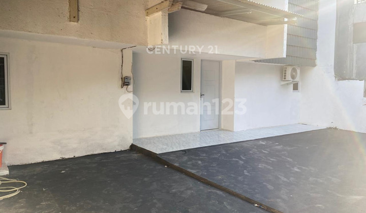 Rumah Lokasi Strategis Lingkungan Nyaman Di Pulomas R2194 1