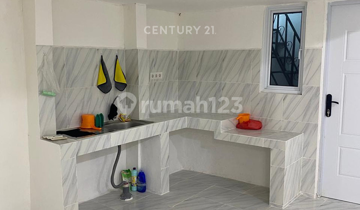 Rumah Lokasi Strategis Lingkungan Nyaman Di Pulomas R2194 2