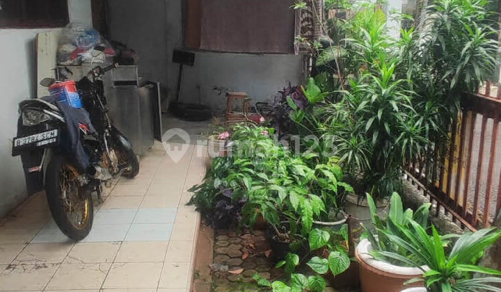 For Sale Residential House in Tebet, South Jakarta S9554. For Sale Residential House in Tebet, South Jakarta S9554.