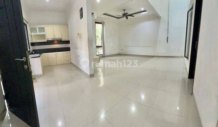 foto lainnya rumah 2 lantai dalam cluster