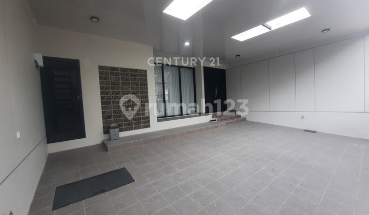 Rumah Baru Full Furnished Strategis di Imperial Gading R2318