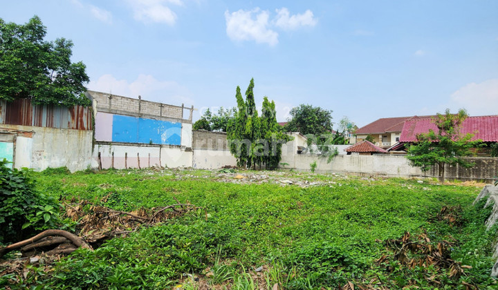 Spacious Land in Strategic Location at Duren Sawit S8896