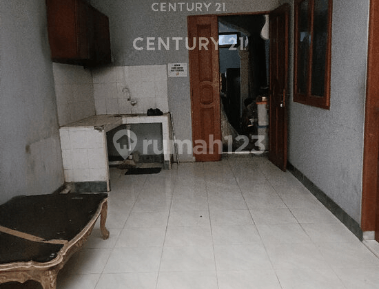 Ready-to-Live House Strategic Location Near Market, School 2