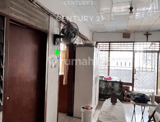 Rumah Pinggir Jalan Raya di Pademangan Jakarta Utara S9519 2