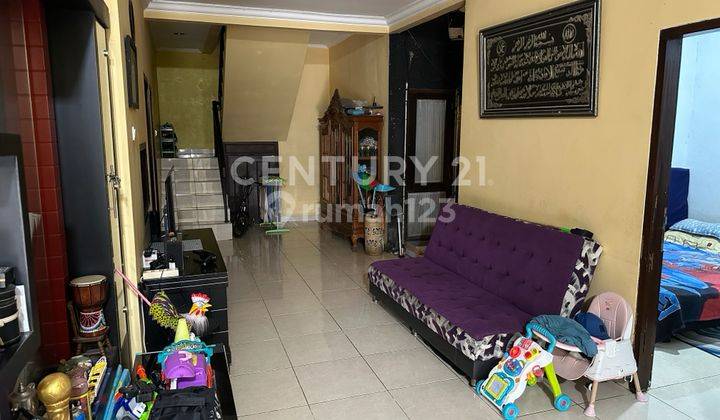 foto lainnya rumah 2 lt lingkungan perumahan