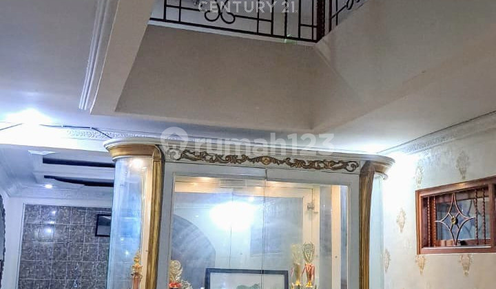 Rumah Tinggal Semi Furnished Dalam Komplek di Koja S8169