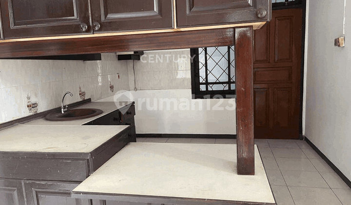 Rumah Nyaman, Luas, Strategis, Siap Huni di Kayu Putih R2173 2