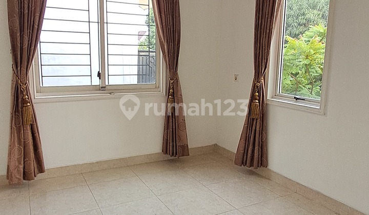 Two-Story Corner House Inside Cluster, Pondok Hijau, Gading Serpong S8749 2