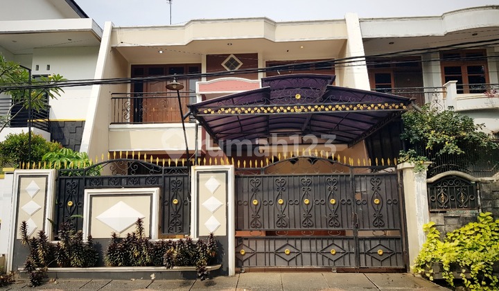 Rumah 2 Lantai Siap Huni Akses Tol Becakayu Pondok Kelapa