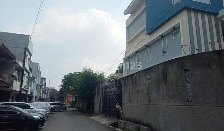 Rumah Mewah Minimalis Modern di Srengseng Kembangan, Jakarta Barat 2