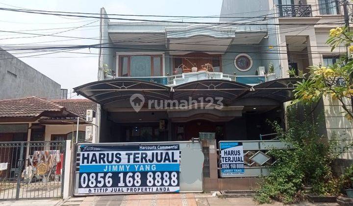 Rumah 2 Lantai Nyaman Dan Strategis di Puri Indah, Jakarta Barat 1