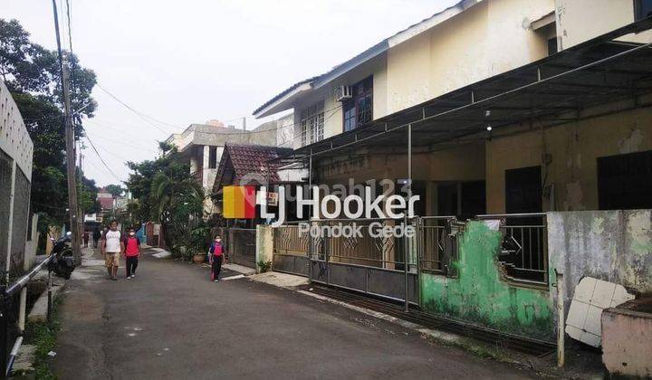 Rumah di Jalan Jatiwaringin Pondok Gede Bekasi 2