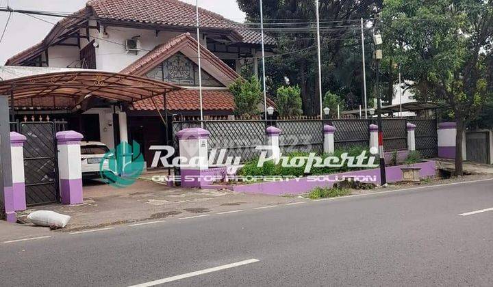 Rumah Asri di Jalan Utama Mabes Hankam Setu Jakarta Timur 1