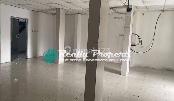 Ruko dalam SPBU di Jalan Raya Cibubur Bekasi 4