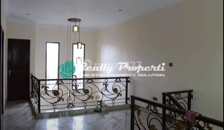 Rumah di Jalan Jatimakmur Pondok Gede Bekasi 5