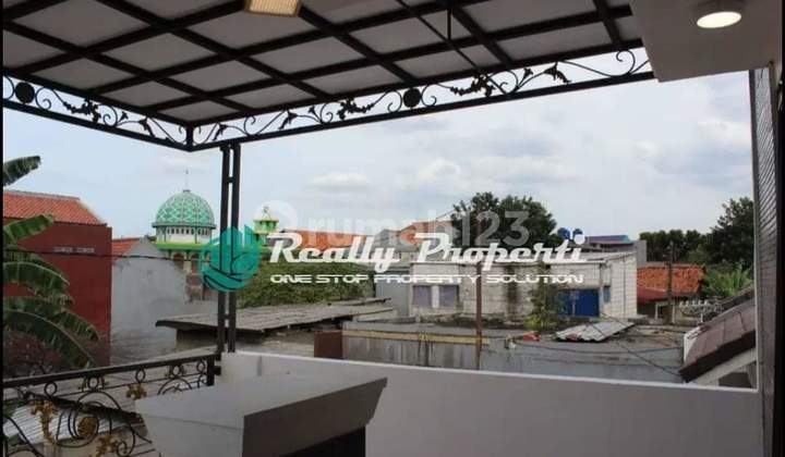 Rumah di Jalan Jatimakmur Pondok Gede Bekasi 11