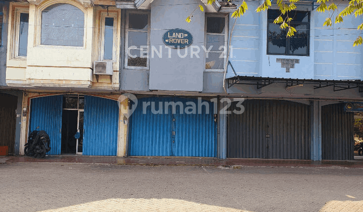 Translation: For Sale: Shop House in Taman Modern Cakung, East Jakarta, Near the Toll Road. 2