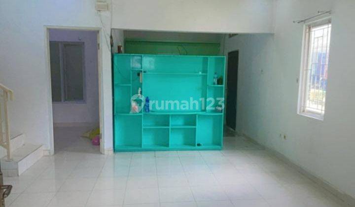 Dijual Rumah 2 Lantai 3 Kamar Tidur Luas 72 m2 dalam Cluster Akses Grand Wisata Bekasi 2