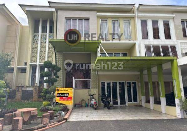 Rumah Grand Wisata 2,5 Lantai Siap Huni Luas Tanah 240m2 Semi Furnished 200m dari Mall Living World, Akses Langsung Tol Tambun Grand Wisata 2