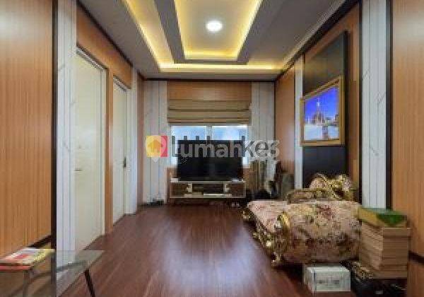 Rumah Baru Water Spring Grand Wisata, 2,5 Lantai Siap Huni, American Classic View Taman, Semi Furnished Terdekat Dari Mall Living World, Akses Langsung Tol Tambun Grand Wisata Bekasi 1