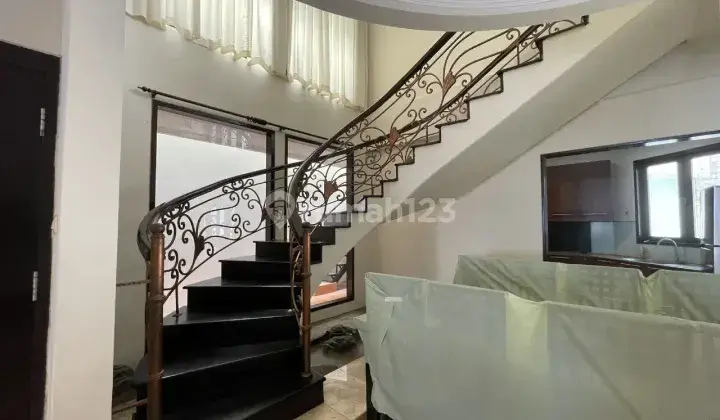 Disewa Rumah Cantik Terawat Pondok Indah 2