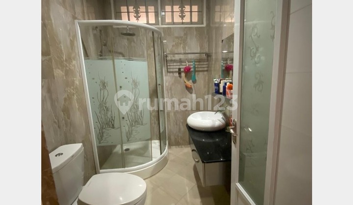 For Sale Cheap Quick Classic Style House Eramas Cakung 2