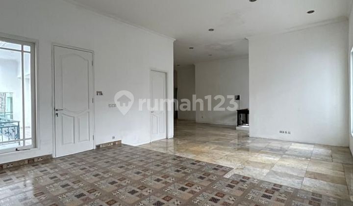 Dijual Rumah Cantik Terawat Lokasi Premium Ampera 2