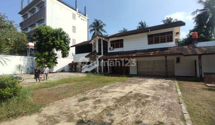 Disewa Rumah Besar Untuk Usaha Lokasi Simprug 1