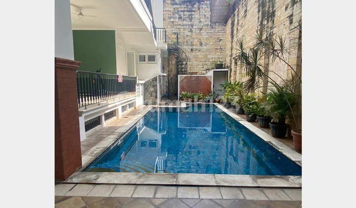 Disewa Cepat Murah Rumah 5KT Lokasi Kemang ada Pool Disewa Cepat Murah Rumah 5KT Lokasi Kemang ada Pool
