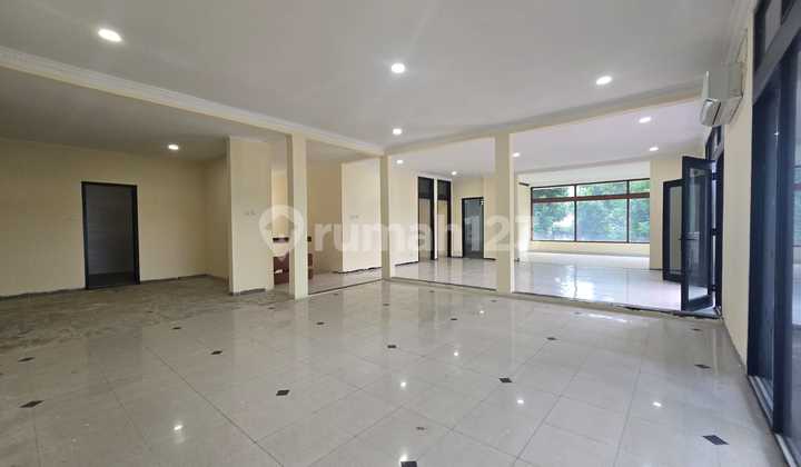 Disewa Rumah bisa untuk Kantor di Kemang Disewa Rumah bisa untuk Kantor di Kemang