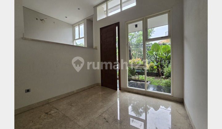 Dijual Rumah Cantik Siap Huni Lokasi Gandaria Dijual Rumah Cantik Siap Huni Lokasi Gandaria