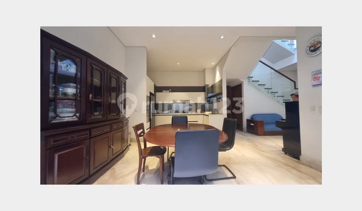 For Rent Luxury 3-Story House in Pondok Indah For Rent Luxury 3-Story House in Pondok Indah