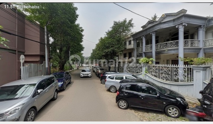 For Quick Rent: Strategically Located House in Kebayoran Baru For Quick Rent: Strategically Located House in Kebayoran Baru