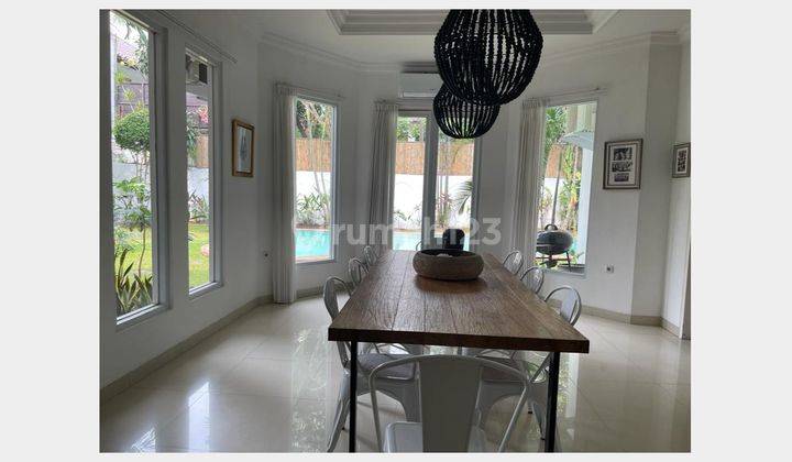 ruang makan dijual murah rumah town house