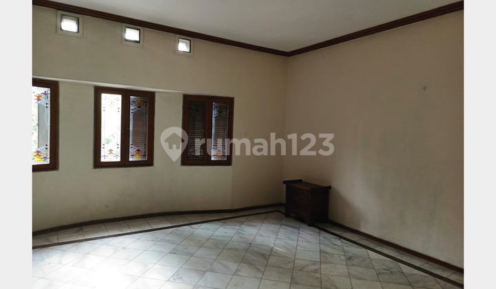 Disewa Rumah Cantik Dekat JIS Pondok Indah 2