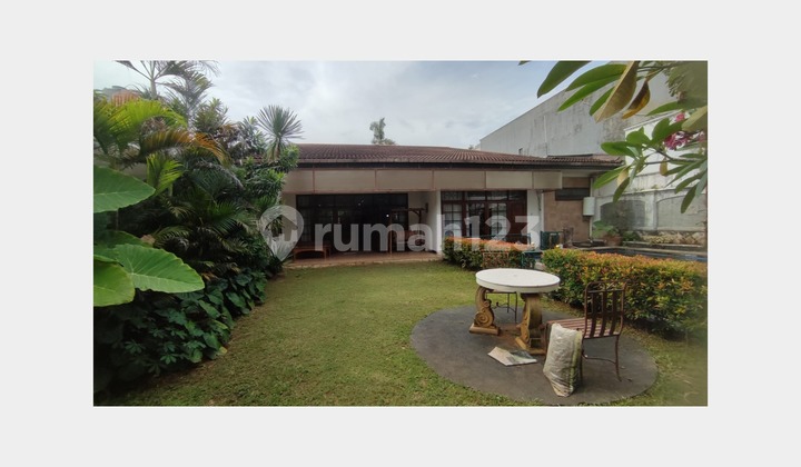 Dijual Cepat Murah Rumah Asri Ada Kolam Renang Kemang Dalam