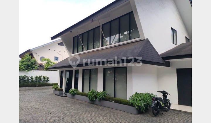 Disewa Cepat Jarang Ada Rumah Heritage Pakubuwono
