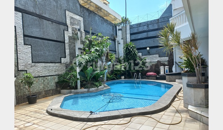 Disewa Cepat Rumah 5 KT ada Pool Pondok Indah Disewa Cepat Rumah 5 KT ada Pool Pondok Indah