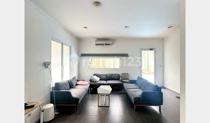 Dijual Rumah Cantik Bisa Untuk Kantor Lebak Bulus